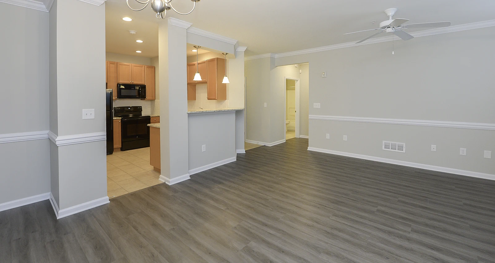 Living Room / Dining Room