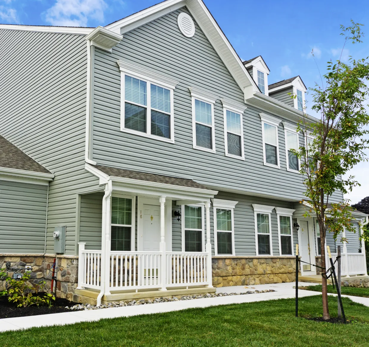 Quiet twin homes near Wilmington Delaware and I-95