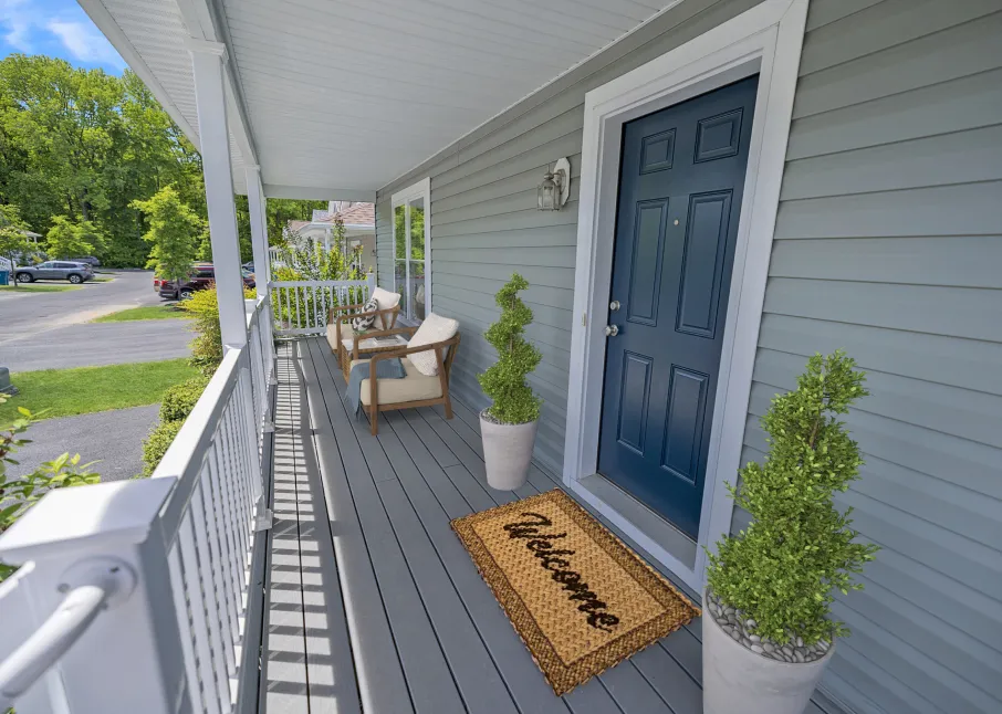 Ascot landing welcoming porch.