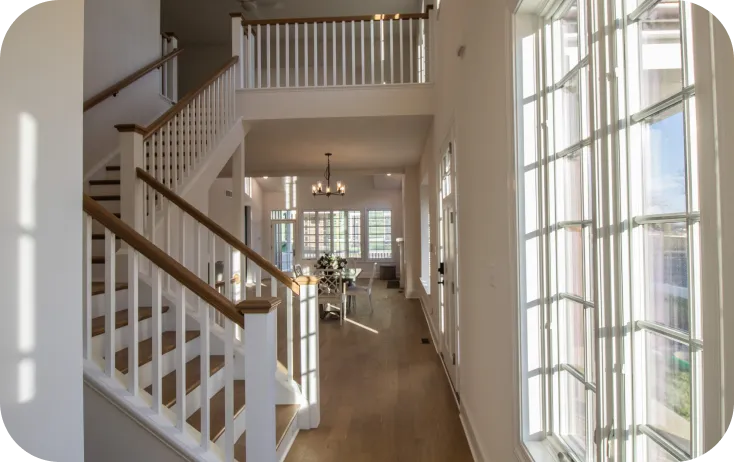 Polished oak<br />
railings